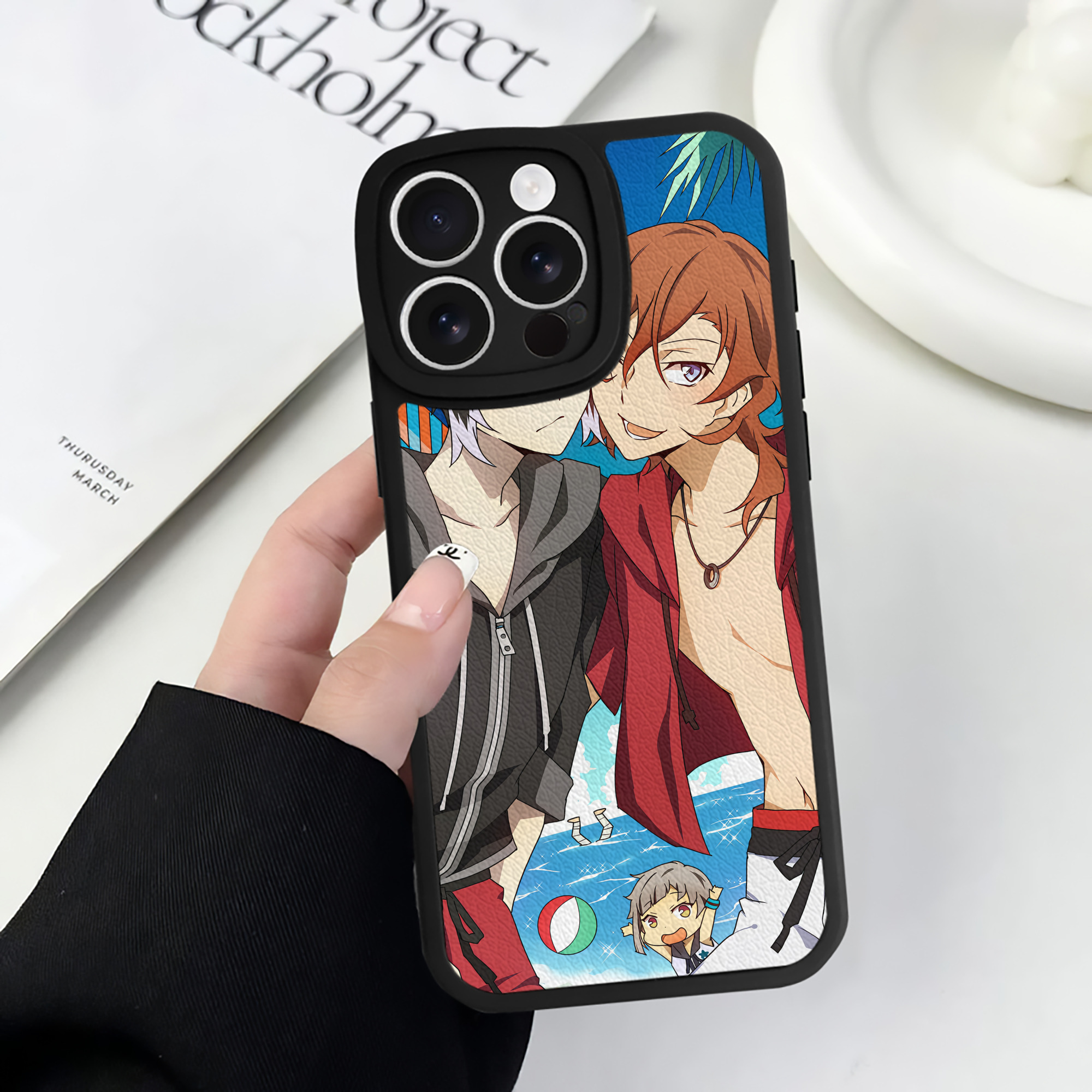 （画像用） 文豪ストレイドッグス Bungo Stray Dogs 【iPhone 16シリーズ対応】シリコンスマホケース（レザー調） 材質：シリコン
